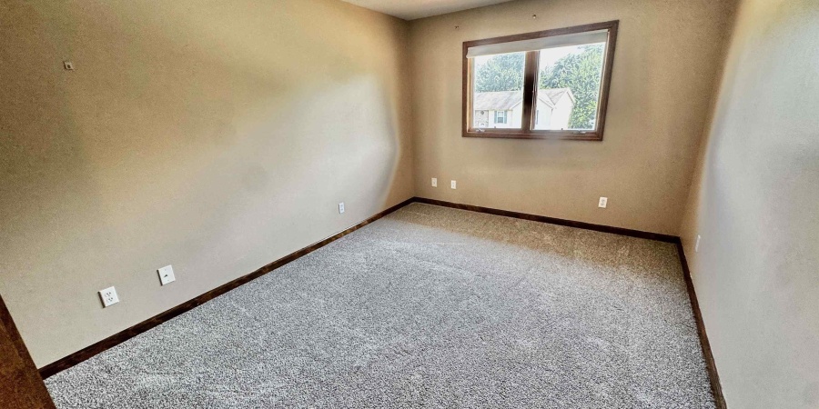 1310 W Woodhill Drive, Bloomington, Indiana 47403,MLS,202526589
