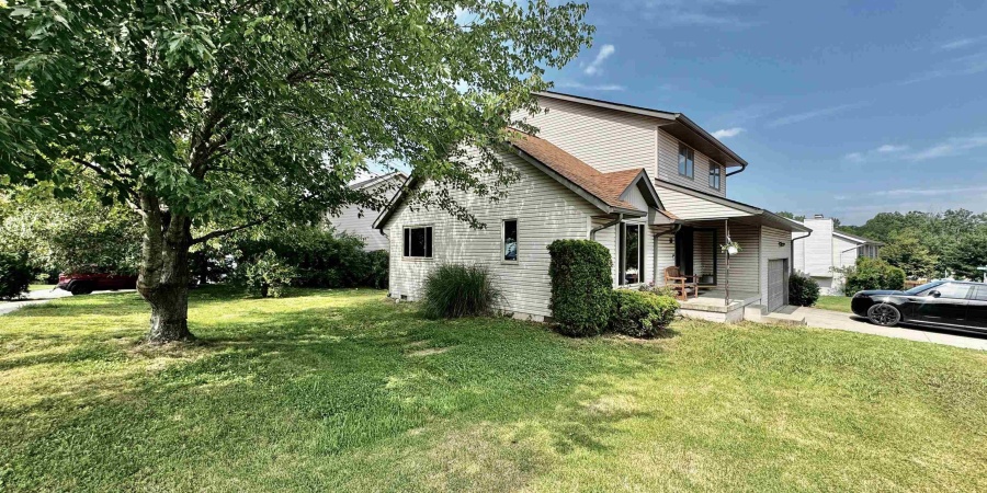 1310 W Woodhill Drive, Bloomington, Indiana 47403,MLS,202526589