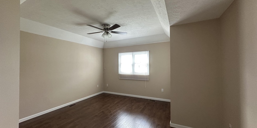 869 E Vincennes Street, Linton, Indiana 47441,MLS,202510588