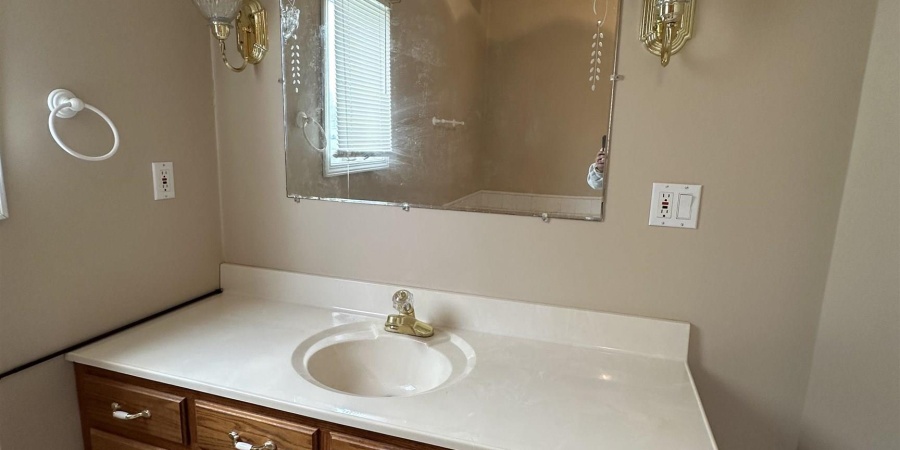 869 E Vincennes Street, Linton, Indiana 47441,MLS,202510588