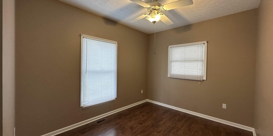 869 E Vincennes Street, Linton, Indiana 47441,MLS,202510588