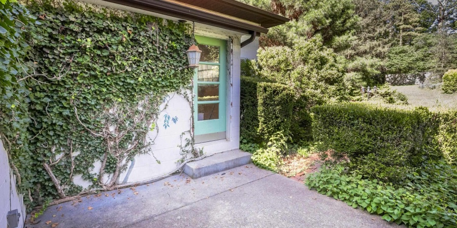 3128 E Moores Pike, Bloomington, Indiana 47401,MLS,202526673