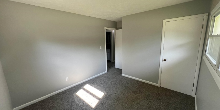 130 E SUNNY SLOPES Drive, Bloomington, Indiana 47401,MLS,202526702