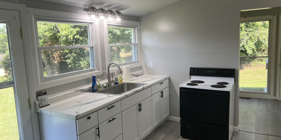 130 E SUNNY SLOPES Drive, Bloomington, Indiana 47401,MLS,202526702