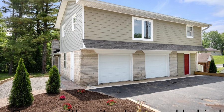 7065 S Fairfax Road, Bloomington, Indiana 47401-8947,MLS,202526707