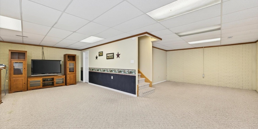 2783 W 275 S Road, Bloomfield, Indiana 47424,MLS,202526721