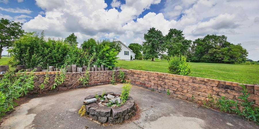 2783 W 275 S Road, Bloomfield, Indiana 47424,MLS,202526721
