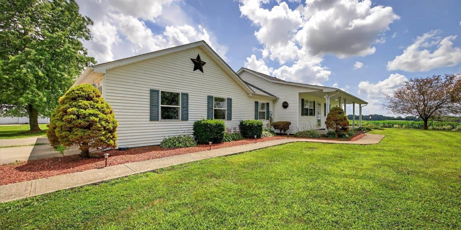 2783 W 275 S Road, Bloomfield, Indiana 47424,MLS,202526721