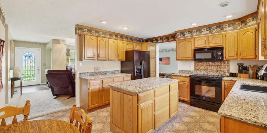 2783 W 275 S Road, Bloomfield, Indiana 47424,MLS,202526721