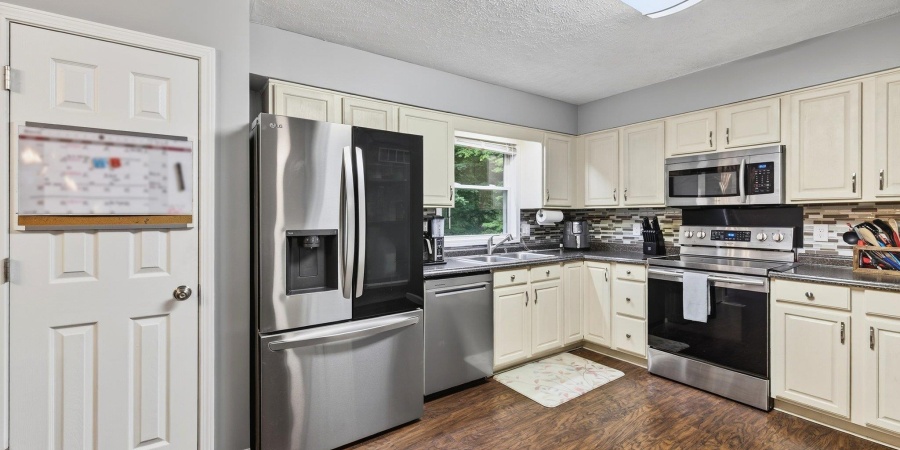 1825 N Ridgeway Drive, Ellettsville, Indiana 47429,MLS,202526765