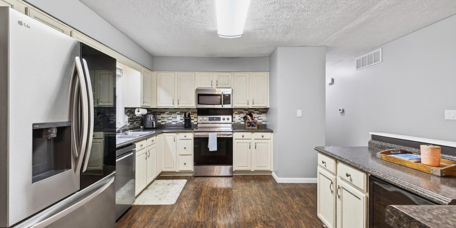 1825 N Ridgeway Drive, Ellettsville, Indiana 47429,MLS,202526765