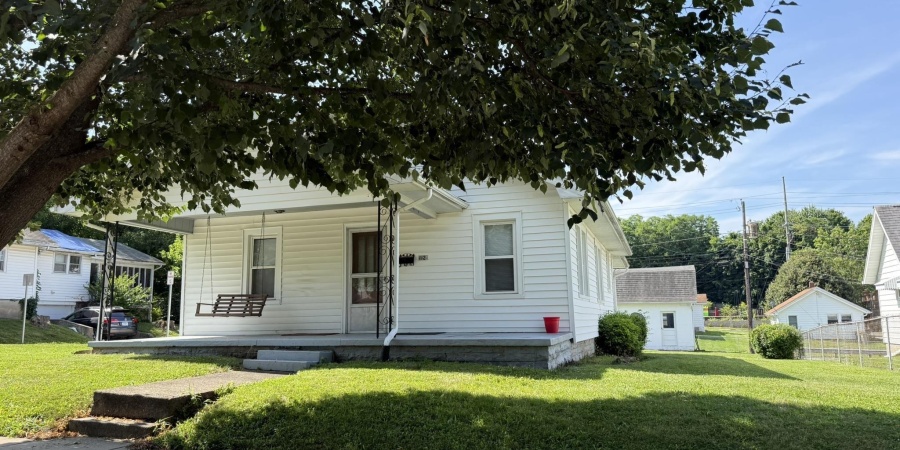 112 E 15 Street, Bloomington, Indiana 47408,MLS,202527217