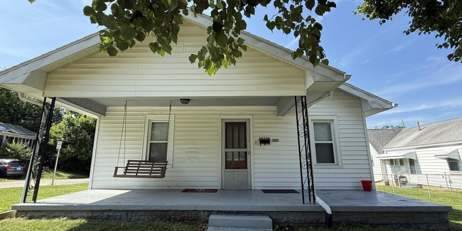 112 E 15 Street, Bloomington, Indiana 47408,MLS,202527217
