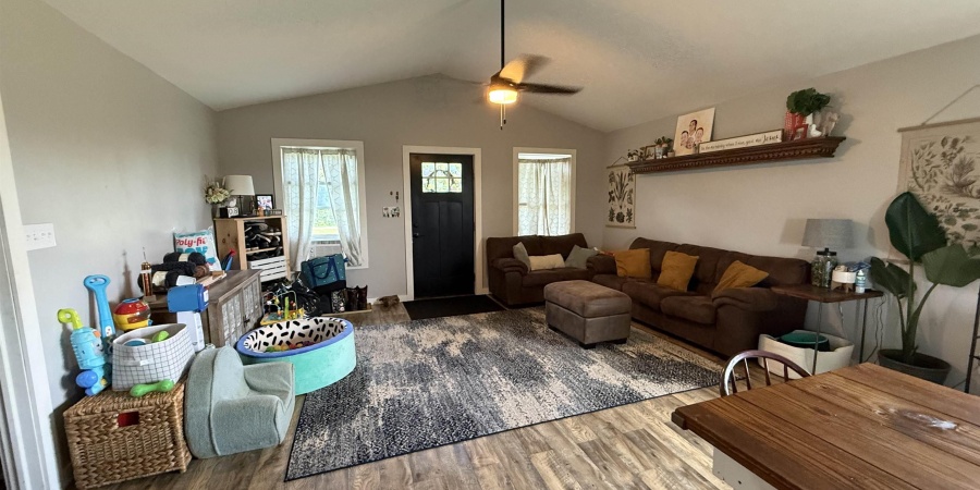 1591 VFW Road, Mitchell, Indiana 47446,MLS,202527381