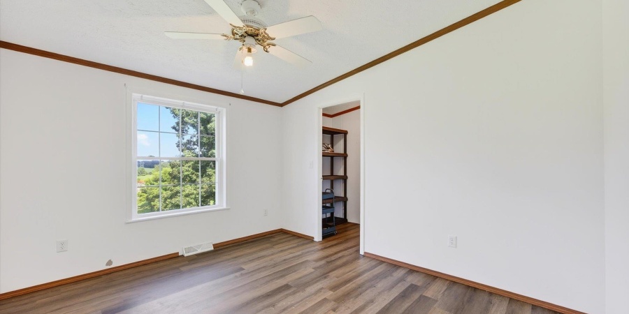 8666 E Ash Road, Bloomfield, Indiana 47424,MLS,202527524