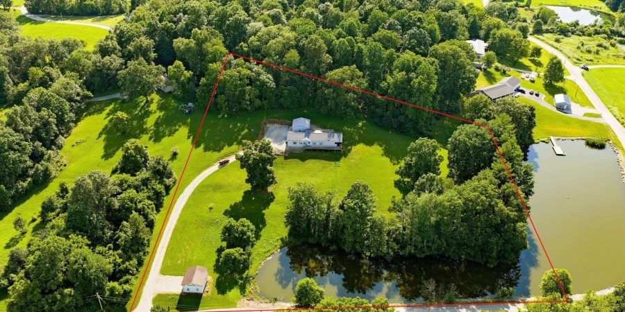 8666 E Ash Road, Bloomfield, Indiana 47424,MLS,202527524
