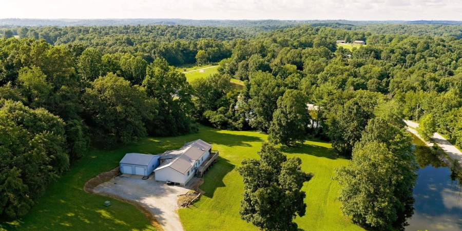 8666 E Ash Road, Bloomfield, Indiana 47424,MLS,202527524