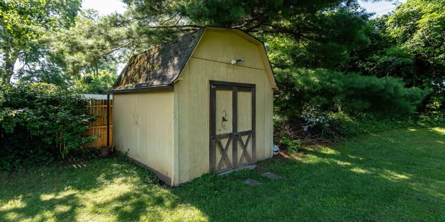 901 W Gourley Pike, Bloomington, Indiana 47404,MLS,202527696