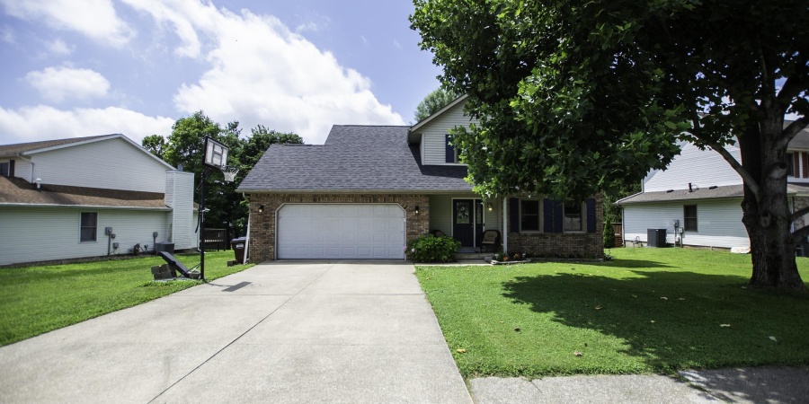 711 W Whitestone Street, Bloomington, Indiana 47403,MLS,202527815