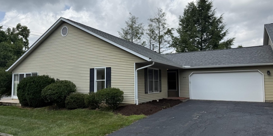 3910 S Laurel Court, Bloomington, Indiana 47401,MLS,202527959