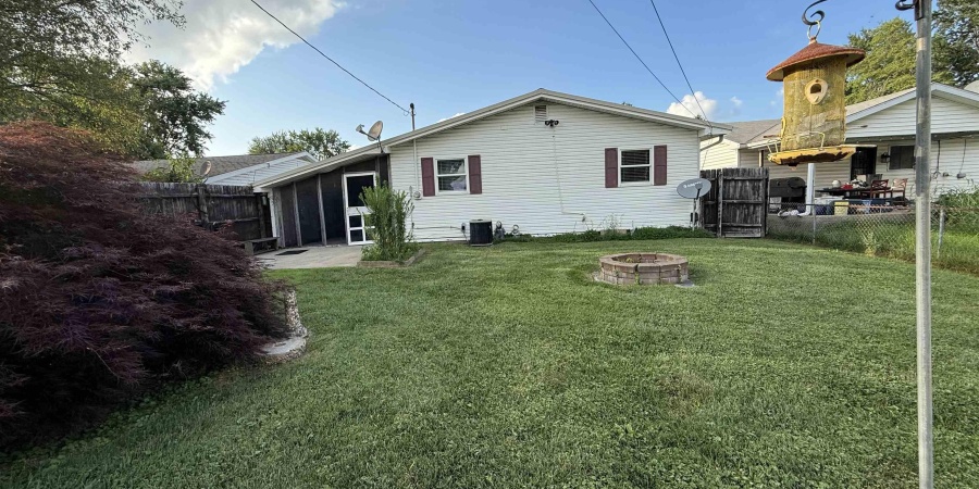 1206 W Brook Street, Mitchell, Indiana 47446,MLS,202527998