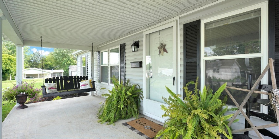 133 W Main Street, Mitchell, Indiana 47446,MLS,202528195