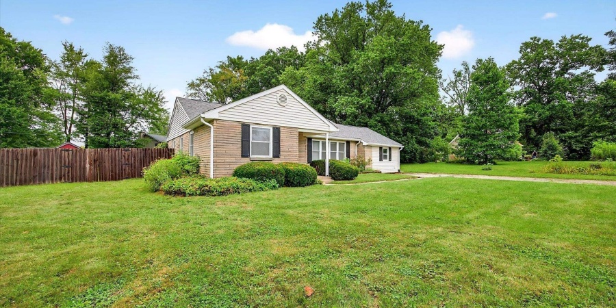 4310 W Craig Drive, Bloomington, Indiana 47401,MLS,202528265