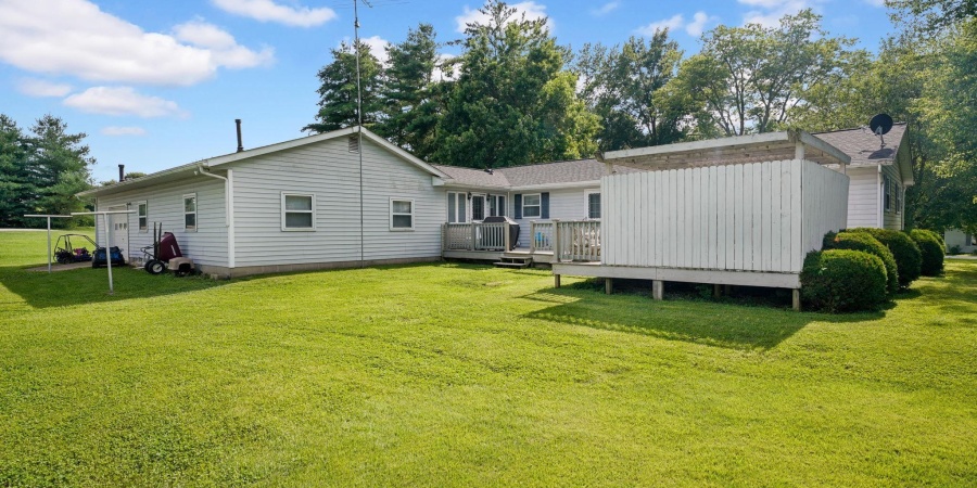 1986 Dixie Highway, Mitchell, Indiana 47446,MLS,202528357