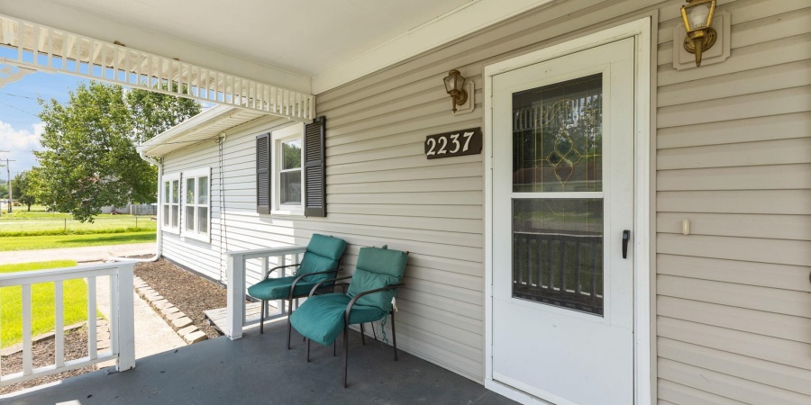 2237 35Th Street, Bedford, Indiana 47421-5516,MLS,202529099