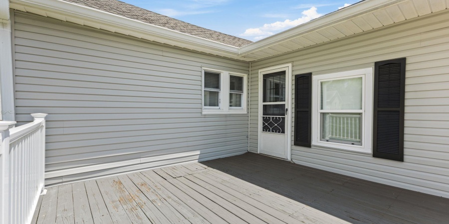 2237 35Th Street, Bedford, Indiana 47421-5516,MLS,202529099