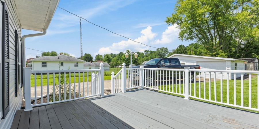2237 35Th Street, Bedford, Indiana 47421-5516,MLS,202529099