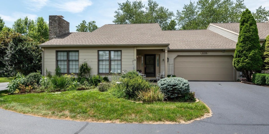 2226 E Cape Cod Drive, Bloomington, Indiana 47401,MLS,202529592