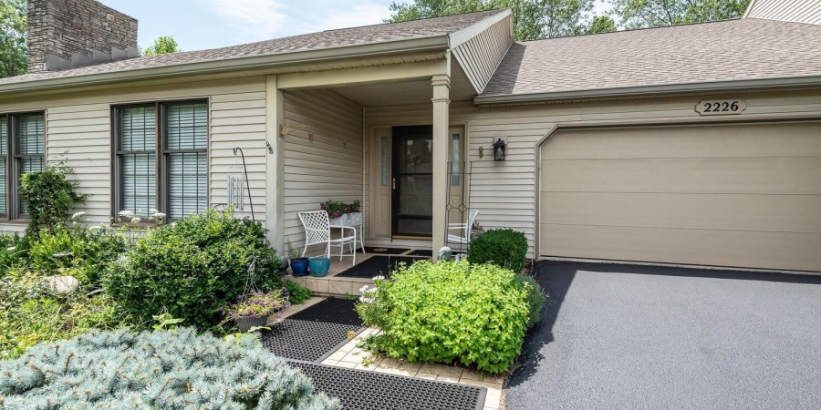 2226 E Cape Cod Drive, Bloomington, Indiana 47401,MLS,202529592