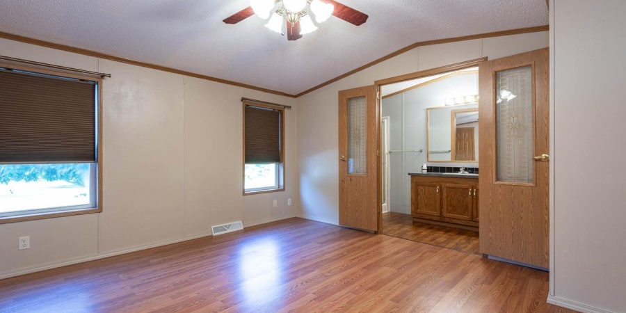 6622 N Matthews Drive, Ellettsville, Indiana 47429-9420,MLS,202529753