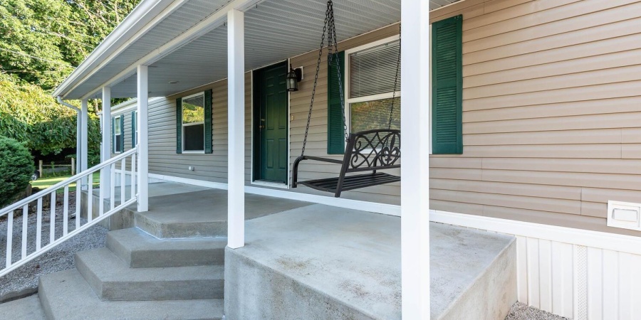 6622 N Matthews Drive, Ellettsville, Indiana 47429-9420,MLS,202529753