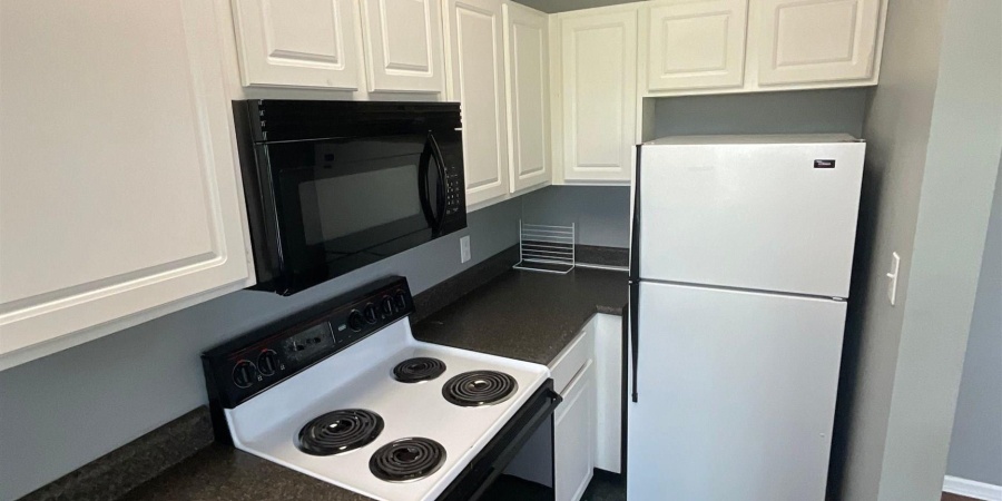 126 E 6Th Street, Bloomington, Indiana 47408-3300,MLS,202530202