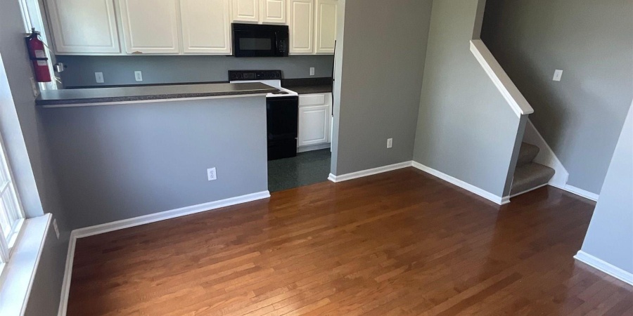 126 E 6Th Street, Bloomington, Indiana 47408-3300,MLS,202530202
