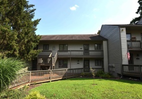 2008 E Waters Edge Drive, Bloomington, Indiana 47401,MLS,202530086