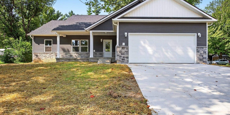 4271 N Roxford Drive, Bloomington, Indiana 47404,MLS,202530102