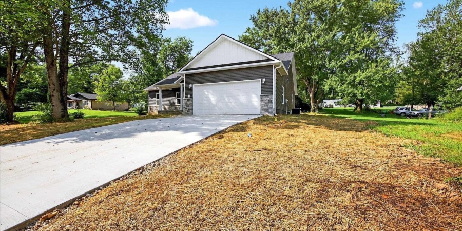 4271 N Roxford Drive, Bloomington, Indiana 47404,MLS,202530102