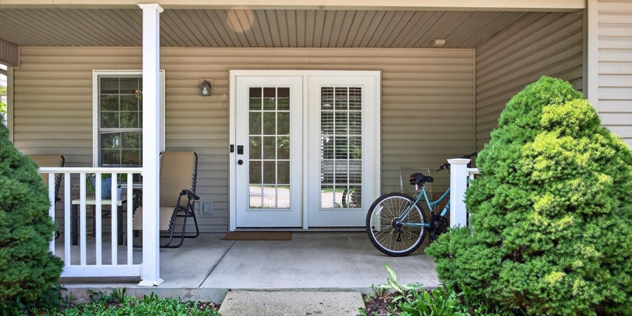 1716 W Eventide Drive, Bloomington, Indiana 47403-3284,MLS,202530231