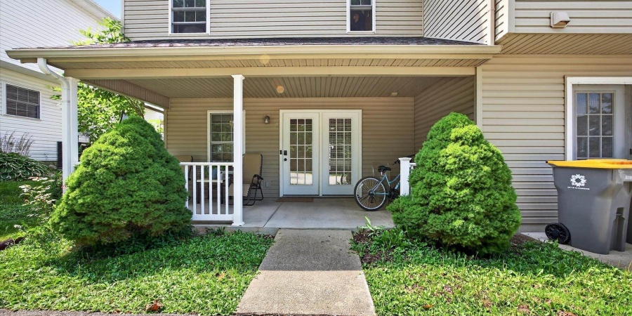 1716 W Eventide Drive, Bloomington, Indiana 47403-3284,MLS,202530231