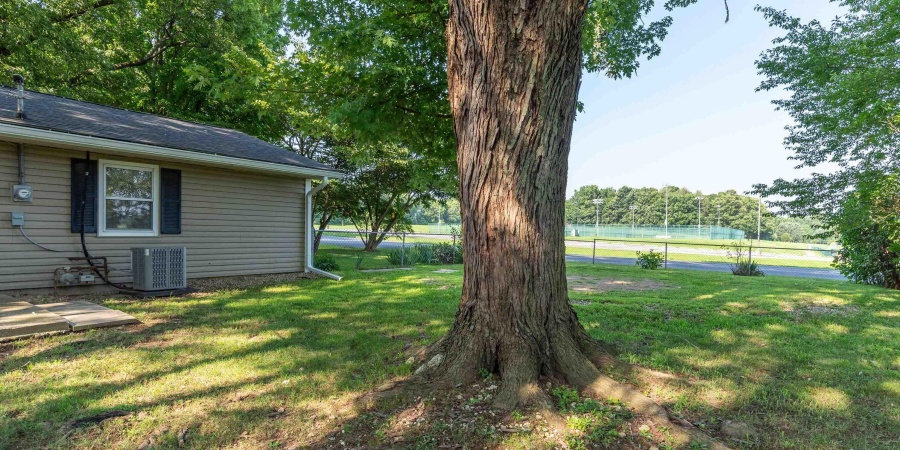 520 W Hickory Drive, Ellettsville, Indiana 47429,MLS,202530360