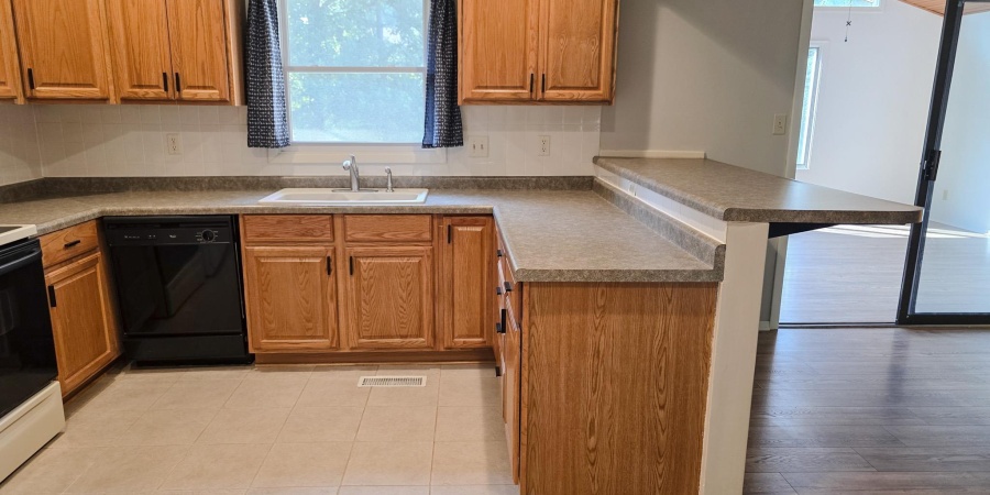 1324 E Allendale Drive, Bloomington, Indiana 47401,MLS,202530582