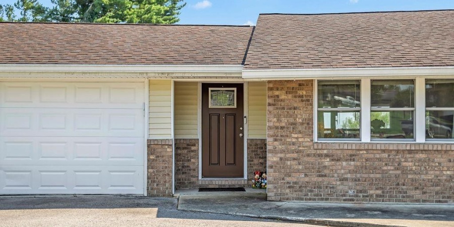 1744 Parkview Drive, Bedford, Indiana 47421,MLS,202531101