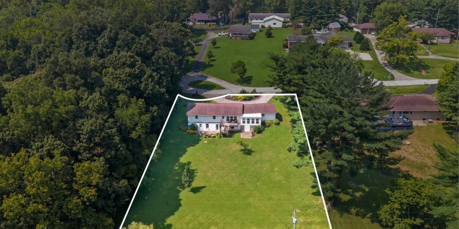 1744 Parkview Drive, Bedford, Indiana 47421,MLS,202531101