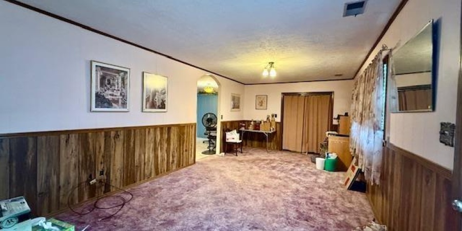 402 & 402 1/2 E Chester Drive, Bloomington, Indiana 47429,MLS,202531134