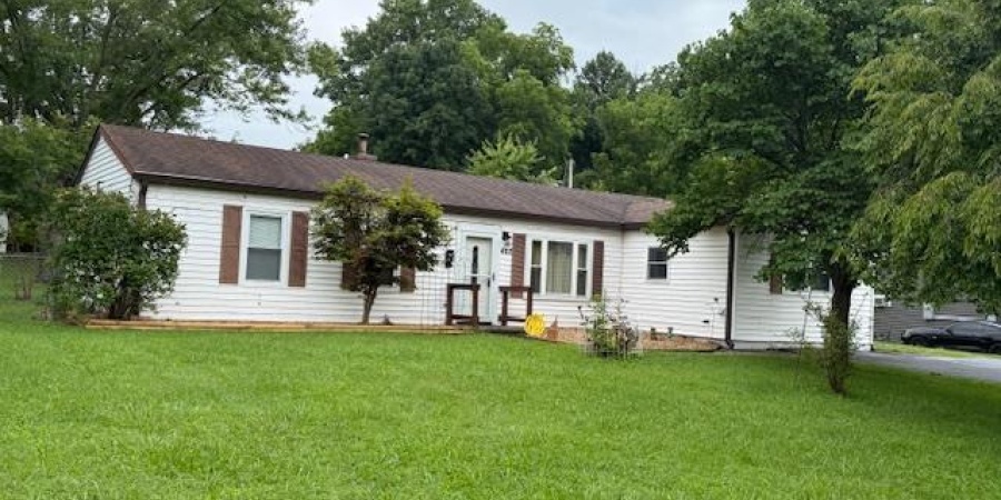 402 & 402 1/2 E Chester Drive, Bloomington, Indiana 47429,MLS,202531134