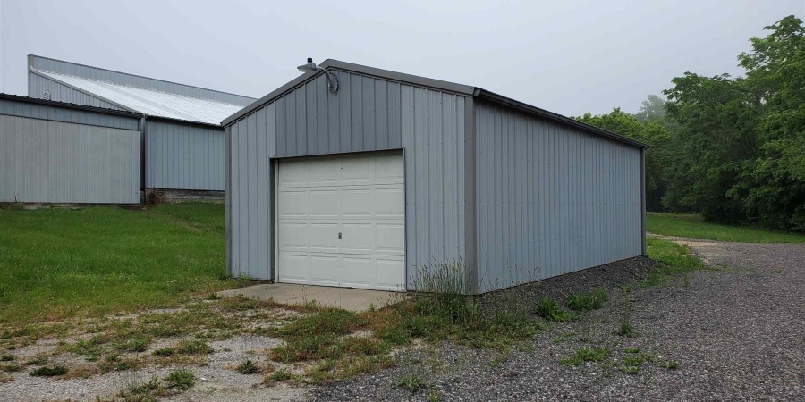 4026 W US Hwy 50, Mitchell, Indiana 47421,MLS,202531215