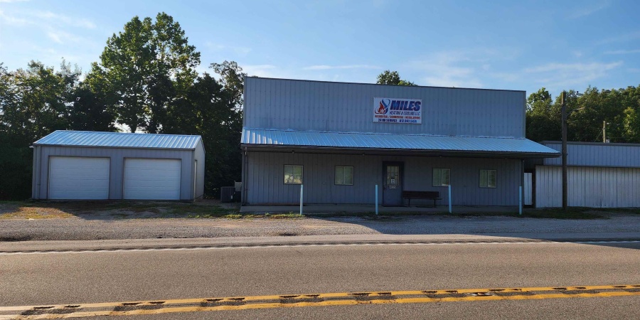 4026 W US Hwy 50, Mitchell, Indiana 47421,MLS,202531215